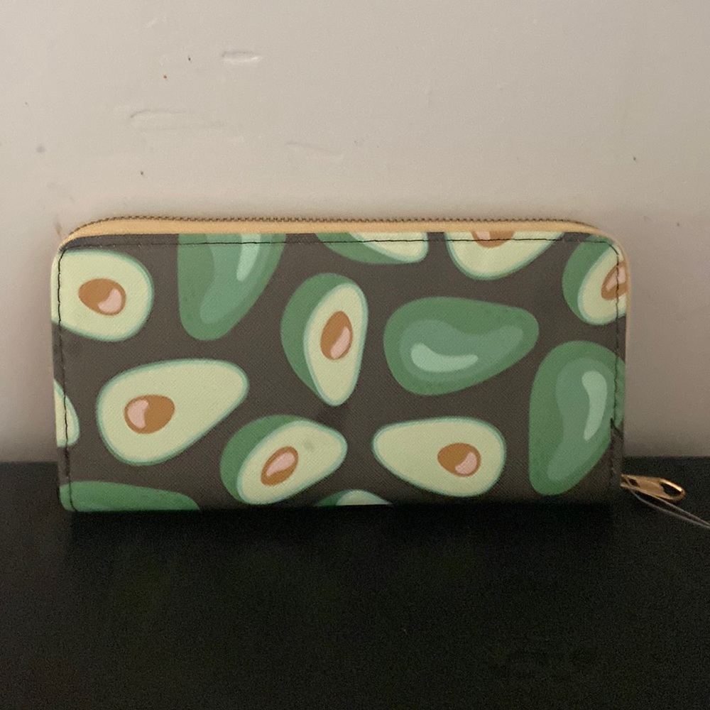 NWT. Wallet avocado print